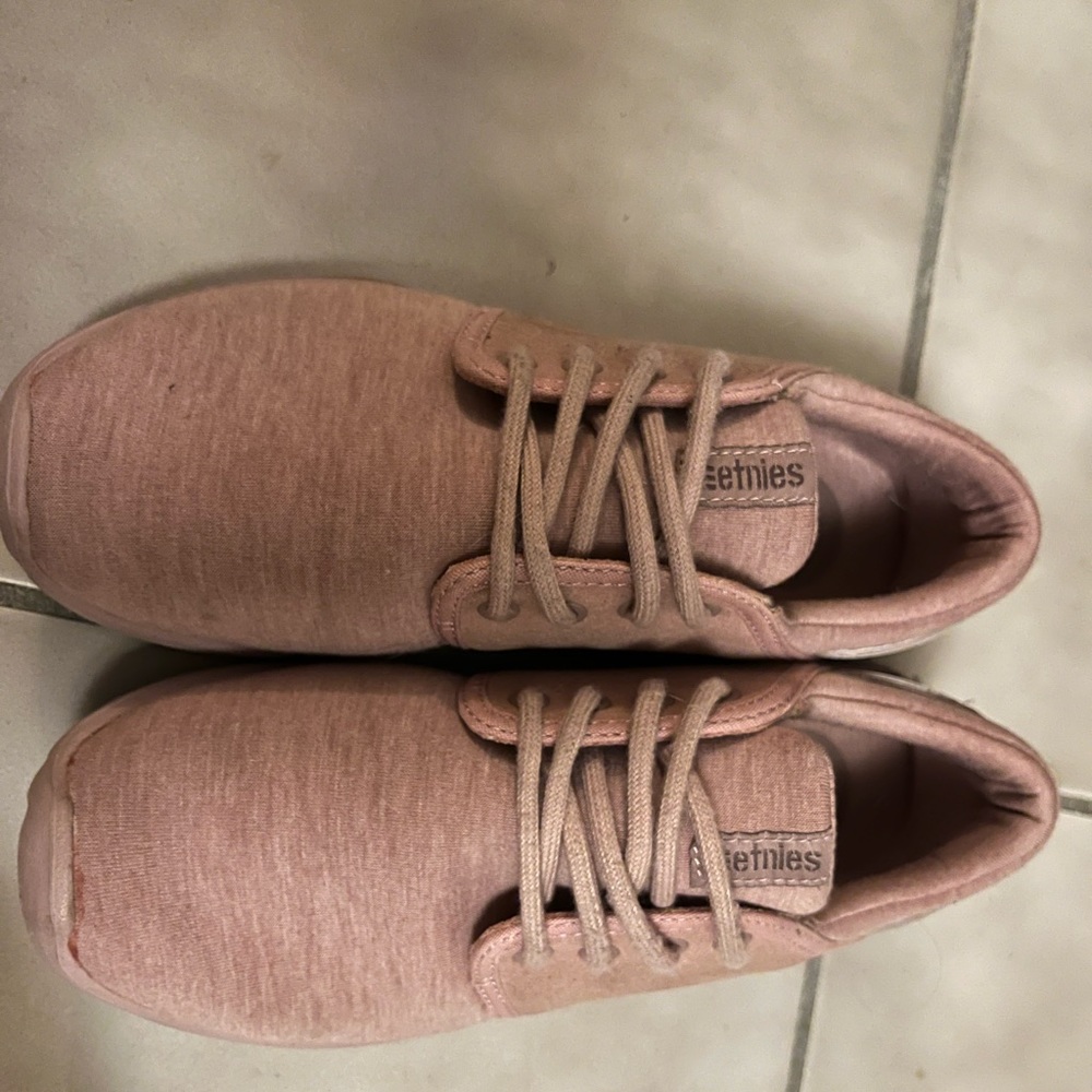Women’s Etnies Scout Sneaker